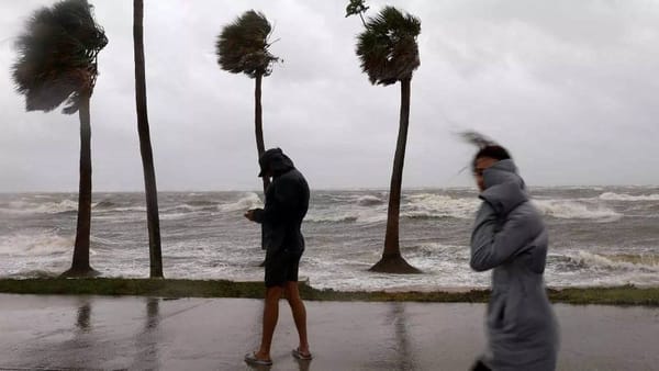 🌪️ Мощнейший ураган Хелена обрушился на штат Флорида в США