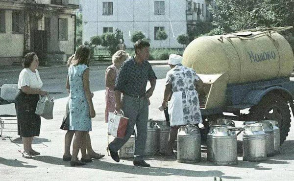 Как много вещей в нашем детстве, которые нас злили, которые так хотело изменить большинство, на проверку временем оказываются самыми безопасными и экологичными.