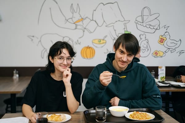 🌿 Студенческая столовая с веганскими блюдами появилась в Санкт-Петербурге